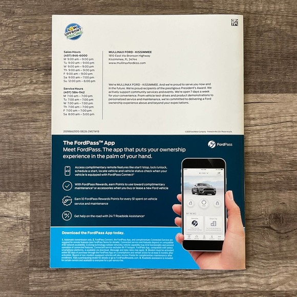 2021 FORD MUSTANG - ORIGINAL CAR SALES INFO BROCHURE CATALOG BOOKLET - Picture 2 of 2